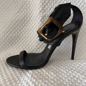 💯 Authentic Burberry heels